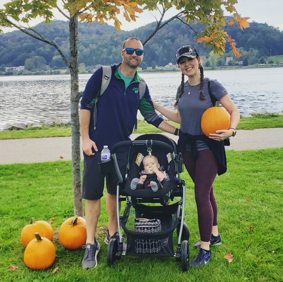 Meet your Posher, Vanessa - Picture 2 of 2